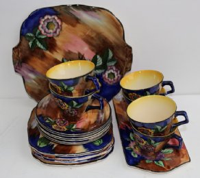 H & K tunstall Tea Set