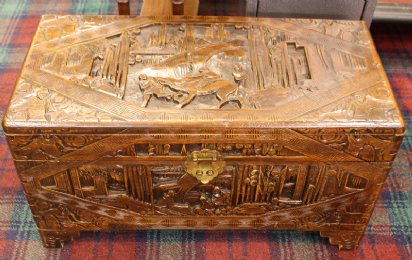 Early 20th cent Chinese Carved Hardwood Trunk