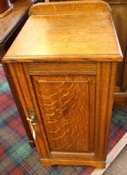 Oak Pot Cupboard