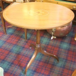 Oval Tip-Up Table