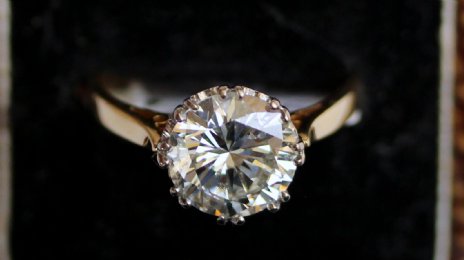 18ct Diamond Solitaire