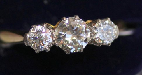 18ct Gold 3 Stone Diamond Ring - SOLD