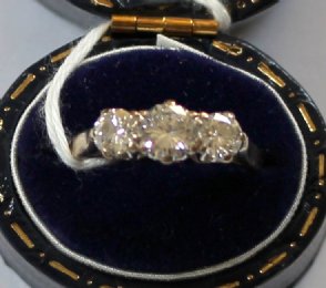 18ct Gold, 3 Stone Diamond Ring