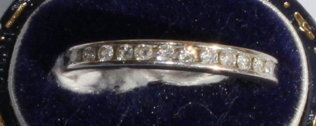 18ct Gold Diamond Ring