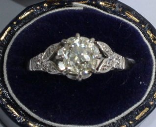 18ct Gold Diamond Ring C1920