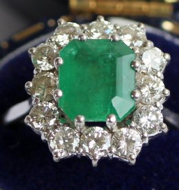 18ct Gold, Emerald & Diamond Ring