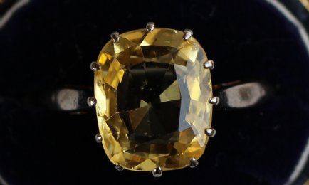 18ct Gold, Old Cushion Cut Yellow Sapphire