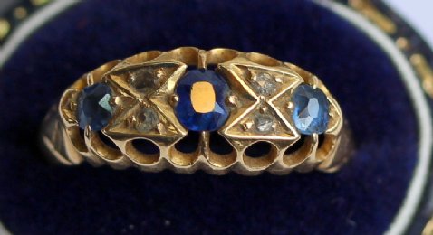 18ct Gold, Sapphire & Diamond Ring