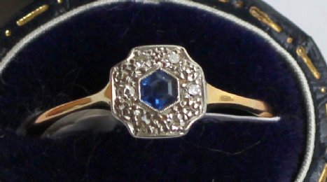 18ct Gold, Sapphire & Diamond Ring