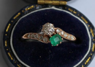18ct Gold,Emerald & Diamond Ring