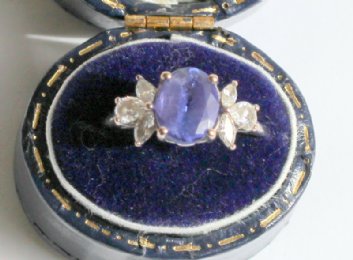 18ct Gold,Tanzanite& Diamond Ring