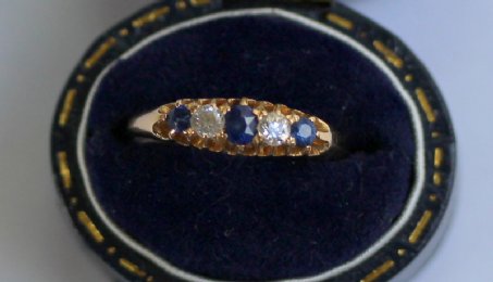18ct Victorian Sapphire & Diamond Ring