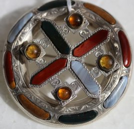 19th cent Silver & Agate Scottish Brooch