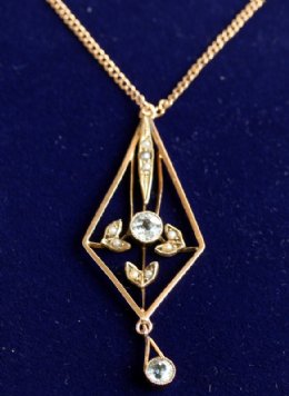 19thcent,Gold,Aquamarine & Pearl Pendant