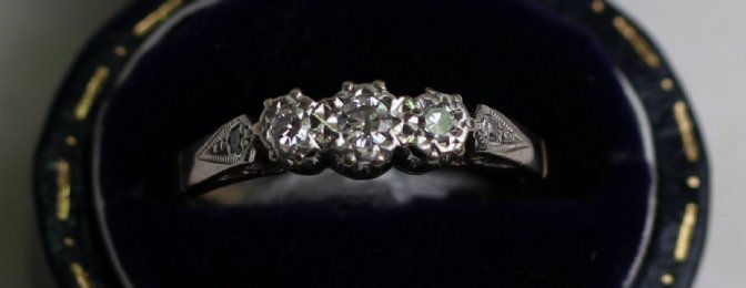 3 stone Diamond Ring