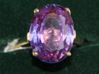 9ct Gold Amethyst Ring