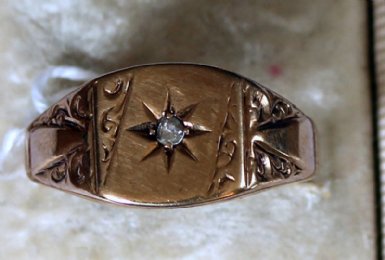 9ct Gold & Diamond Signet Ring
