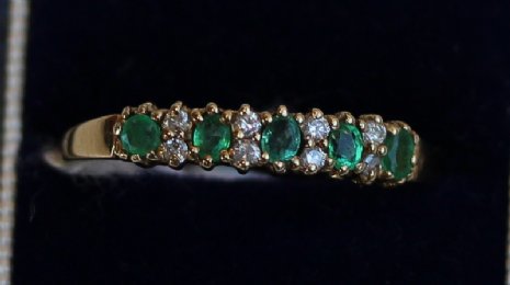 9ct Gold,Emerald & Diamond Ring