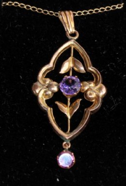 9ctGold,&Amethyst Pendant