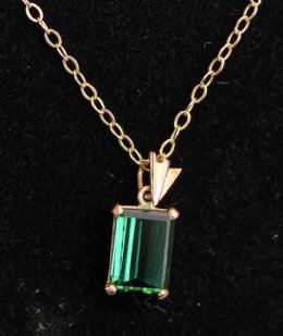 Art Deco Emerald Pendant & Chain