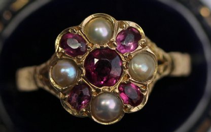 Early 20th centGold,Pearl&Garnet ring