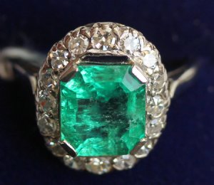 Gold,Emerald & Diamond Ring