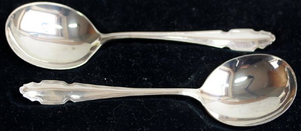 Cased Pr Small Silver Serving Spoons