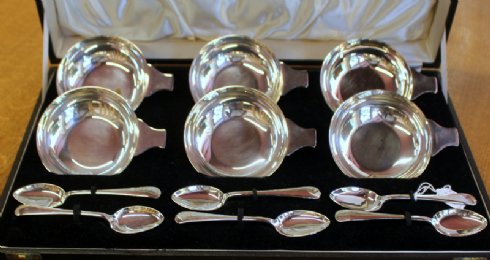 Cased Set of 6 Silver Plated Porringers & Spoons